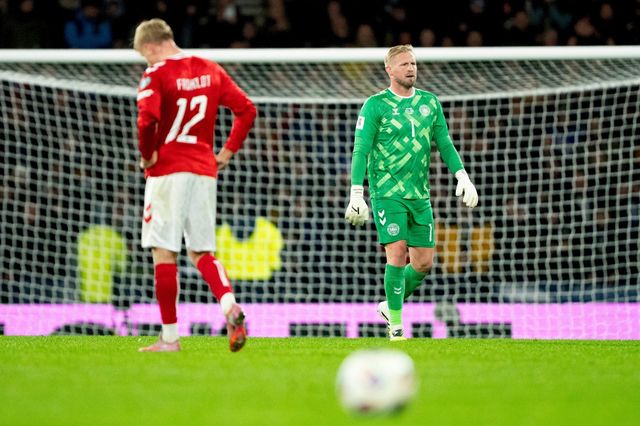 유럽 PO 패스D의 유력한 승자로 지목된 덴마크가 최근 주축 수비 자원들의 이탈로 전력누수를 겪고 있다. AP뉴시스