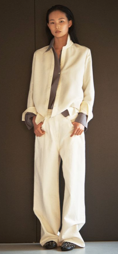 ‘레이어드’ 스타일링이 올 봄·여름 시즌 키워드로 부상했다. 얇은 소재를 여러 겹 겹쳐 입는 방식으로 일교차에 대응하면서도 세련된 분위기를 완성한다. 사진제공 | 삼성물산