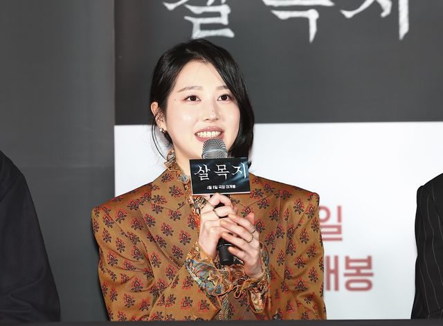 [서울=뉴시스] 김근수 기자 = 영화 ‘살목지’에서 세정 역을 맡은 배우 장다아가 24일 서울 용산구 CGV용산점에서 열린 영화 살목지 시사회에서 질의응답을 하고 있다. 2026.03.24. ks@newsis.com