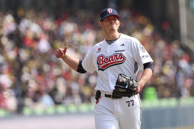 두산 크리스 플렉센은 24일 막을 내린 시범경기서 ERA, 탈삼진 부문 1위에 올라 새 시즌 기대를 키웠다. 사진제공｜두산 베어스