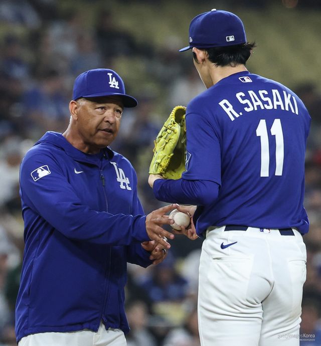 강판되는 사사키 로키. 사진=게티이미지코리아