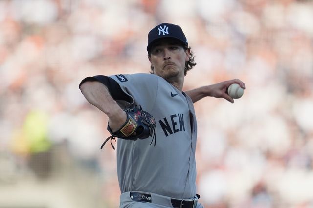 뉴욕 양키스 맥스 프리드가 26일(한국시간) 미국 캘리포니아주 샌프란시스코 오라클 파크에서 열린 2026 미국프로야구 메이저리그(MLB) 샌프란시스코와 공식 개막전에 선발투수로 등판해 힘차게 공을 던지고 있다. 샌프란시스코｜AP뉴시스