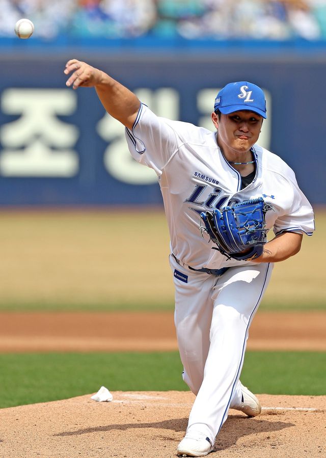 삼성 최원태가 29일 대구 롯데전서 역투하고 있다. 대구｜뉴시스