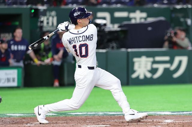 야구대표팀 셰이 위트컴이 5일 일본 도쿄돔서 열린 2026 WBC 본선 1라운드 체코전에서 3회말 솔로홈런을 터트리고 있다. 도쿄｜뉴시스