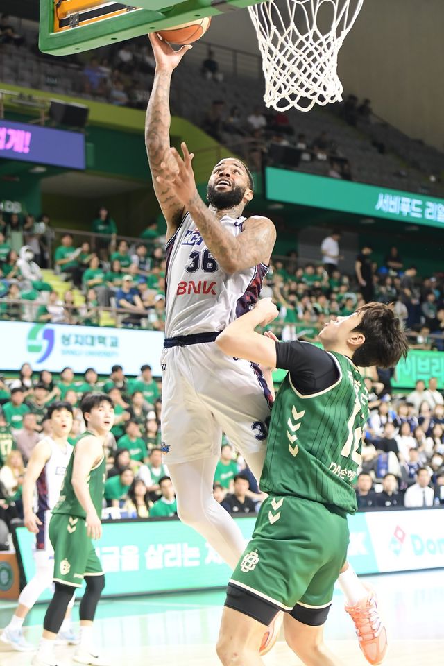 KCC 숀 롱. 사진제공｜KBL