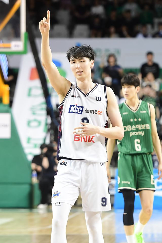 KCC 송교창. 사진제공｜KBL