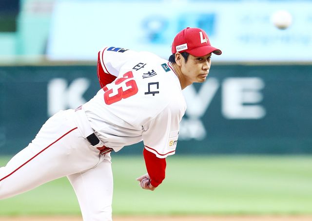 SSG 다케다는 15일 인천 두산전에 앞서 1군 엔트리서 제외됐다. 그는 올해 3경기서 ERA 13.03의 부진한 투구를 이어왔다. 사진제공｜SSG 랜더스