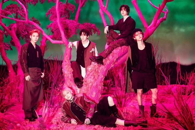 3세대 방탄소년단부터 4세대 투모로우바이투게더(사진), 5세대 코르티스까지, 각 세대를 대표하는 빅히트 소속 보이그룹 이른바 ‘빅히트 트라이앵글’이 연쇄 출격해 눈길을 끈다. 이를 두고 업계 안팎에서는 세대교체 아닌 ‘공존’의 바람직한 예로 바라 보고 있다. 사진제공 | 빅히트 뮤직