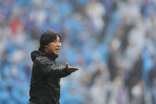 최성용 대구 수석코치(사진)가 성적 부진으로 경질된 김병수 감독을 대신해 지휘봉을 잡았다. 2023년 수원 삼성 감독대행 시절. 사진제공｜한국프로축구연맹