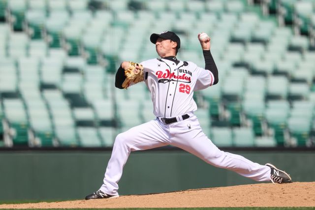 웨일즈 고효준은 여전한 경쟁력을 선보이며 불펜의 한 축을 담당하고 있다. 사진제공｜울산 웨일즈
