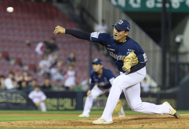 지난해 29세이브를 거둔 NC의 마무리투수 류진욱은 올해 8경기서 ERA 6.43을 기록하며 주춤한 출발을 보이고 있다. 뉴시스