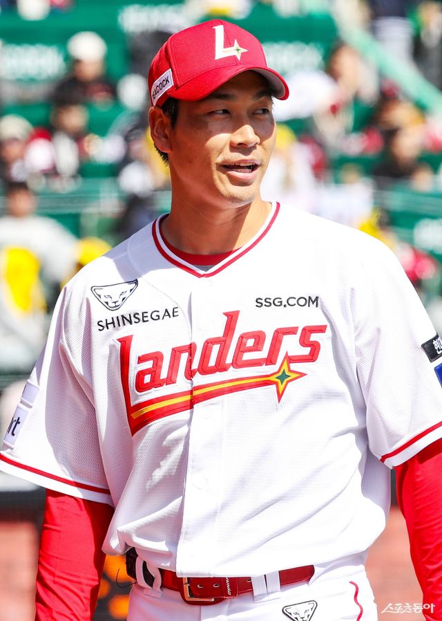 부진으로 1군서 말소된 SSG 타케다 쇼타는 25일부터 등록이 가능하다. 이숭용 SSG 감독은 이날 인천 KT전 선발을 그에게 맡길 참이다. 사진제공ㅣSSG 랜더스