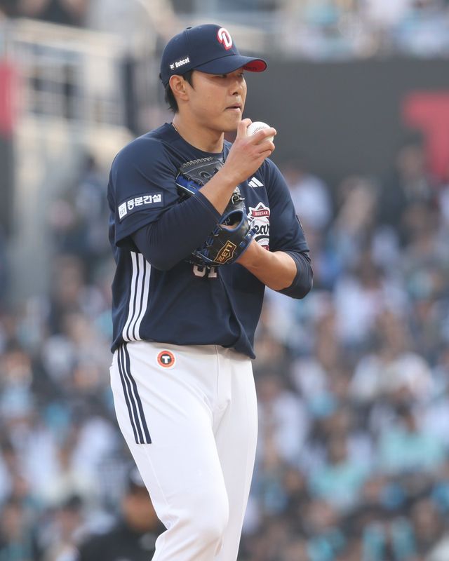 두산 최원준은 오른쪽 팔꿈치 굴곡근 미세 손상으로 1일 1군 엔트리서 빠졌다. 그는 4월 말 재검진에 나설 계획이다. 사진제공｜두산 베어스