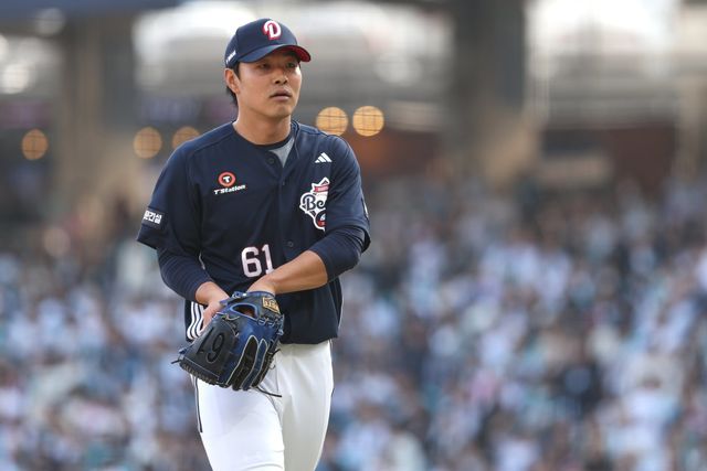 두산 최원준은 오른쪽 팔꿈치 굴곡근 미세 손상으로 1일 1군 엔트리서 빠졌다. 그는 4월 말 재검진에 나설 계획이다. 사진제공｜두산 베어스