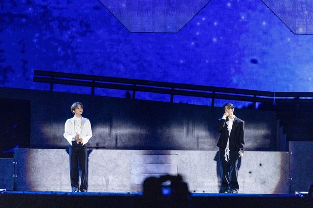 에스쿱스X민규 유닛의 무대(위), 도겸X승관 유닛의 무대. 사진제공 | 플레디스 엔터테인먼트