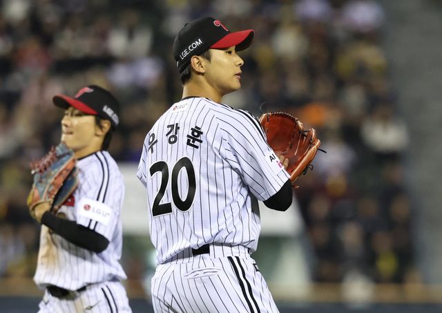 LG 우강훈은 5일 고척스카이돔서 열린 키움과 원정경기서 휴식하기 위해 등판하지 않는다. 뉴시스