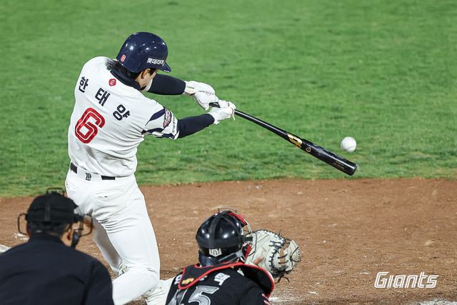 롯데 한태양이 7일 사직구장서 열린 KT전서 타격하고 있다. 사진제공｜롯데 자이언츠