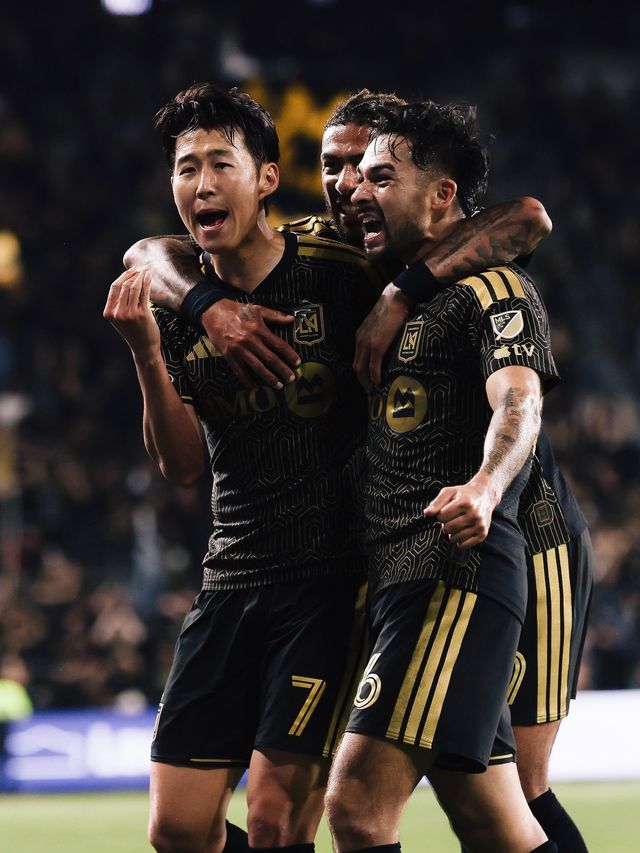 LAFC&nbsp;손흥민이 8일(한국시간) 크루스 아술과 홈경기서 선제골을 넣은 뒤 기뻐하고 있다. 사진출처｜LAFC 페이스북