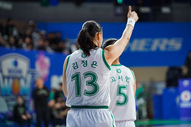 은퇴를 선언한 하나은행 김정은에게 9일부터 시작할 이번 시즌 PO는 진정한 ‘라스트 댄스’ 무대다. 사진제공ㅣWKBL
