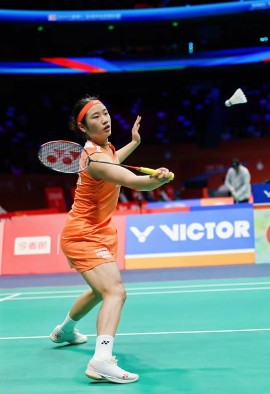 안세영은 8일 중국 닝보의 올림픽스포츠센터서 열린 아시아개인선수권 여자단식 32강서 여자민을 2-0으로 꺾고 16강에 올랐다. 사진출처│아시아배드민턴연맹 SNS
