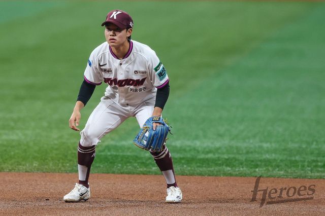 키움 박한결은 올해 입단하자마자 주전 2루수를 꿰찼다. 안정된 수비력을 인정받은 덕분이다. 사진제공ㅣ키움 히어로즈