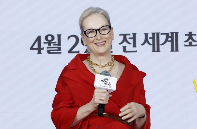 [서울=뉴시스] 김혜진 기자 = 배우 메릴 스트립이 8일 서울 종로구 포시즌스 호텔에서 열린 영화 ‘악마는 프라다를 입는다2’ 내한 기자간담회에서 인사말을 하고 있다. 2026.04.08. jini@newsis.com