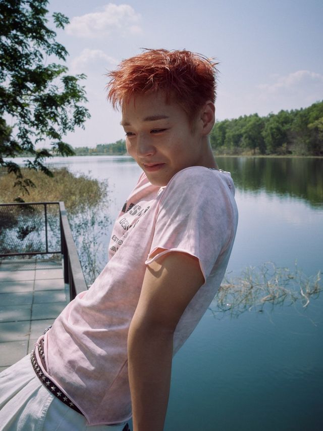 ‘팔색조’ 진부할 수 있지만 이 이상 표현할 길이 없다. 브레이크없는 상종가를 구가하는 박지훈이 이달 말 가수로서 첫 싱글, 5월에는 tvN·티빙 드라마 ‘취사병 전설이 되다’를 잇따라 선보인다. 빨간 머리로 대변되는 무대 위 대변신을 예고한 가운데, 드라마에선 ‘물오른’ 연기력을 또다시 과시할 것으로 기대를 모은다. 사진제공|YY엔터테인먼트