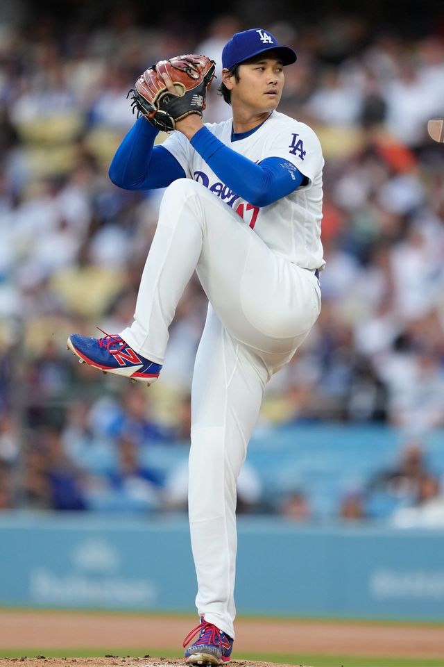 다저스&nbsp;오타니 쇼헤이가 14일(한국시간) 다저스타디움서 열린 샌프란시스코전에서 역투하고 있다. LAㅣAP뉴시스