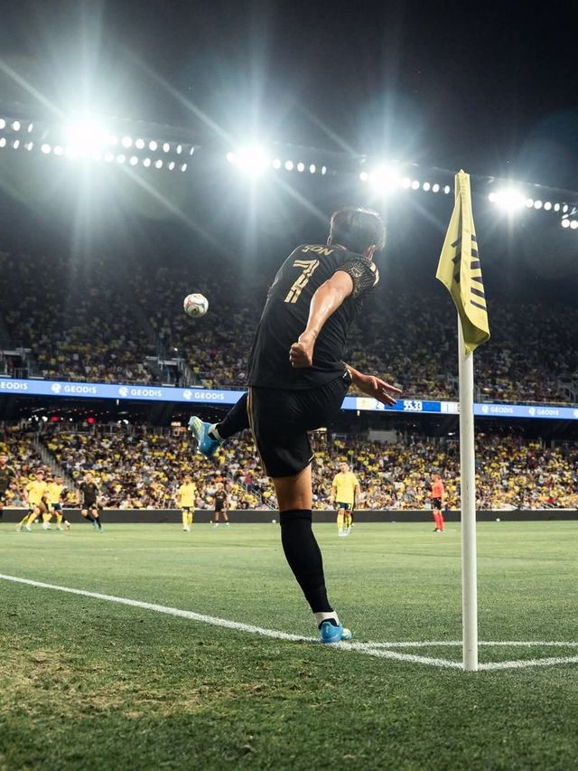 LAFC 손흥민이 18일 내슈빌과 MLS 원정경기에서 후반 23분 날카로운 왼쪽 코너킥으로 드니 부앙가의 만회골을 어시스트했다. 사진출처｜LAFC 페이스북