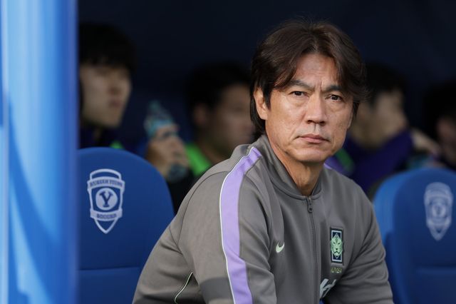 축구국가대표팀 주장 손흥민이 31일(한국시간) 미국 유타주 브리검영대 사우스필드서 열린 트리니다드토바고와 평가전 도중 엄지를 치켜세우고 있다. 사진제공｜대한축구협회