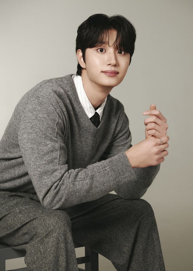 2000년대 생 남자 주인공 ‘라이징 트로이카’로 거듭난 김재원은 신인임에도 불구하고 대담한 필모그래피를 쌓으 자신을 증명했다. 사진제공 | 티빙