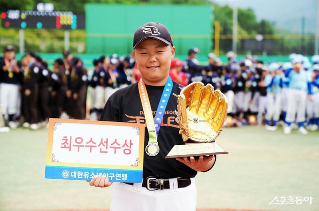 제6회 순창고추장배 전국유소년야구대회에서 유소년리그(U-13) 청룡 MVP를 차지한 대전서구유소년야구단 권태형. 사진제공｜대한유소년야구연맹