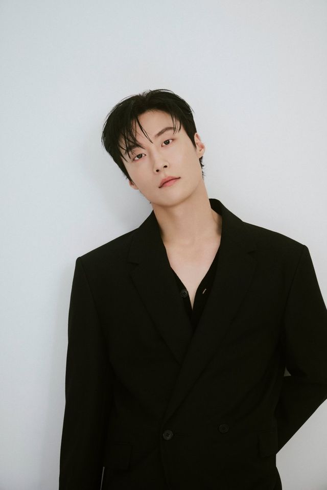 사진|에이치솔리드