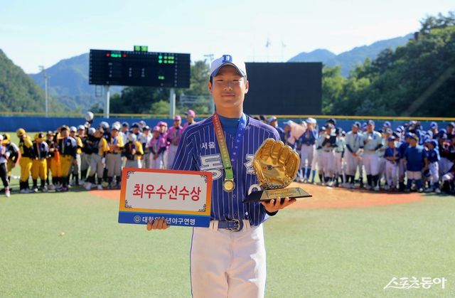 제2회 횡성한우리배 전국유소년야구대회 유소년(U-13) 청룡 MVP를 차지한 동작구유소년야구단 박민겸. 사진제공｜대한유소년야구연맹