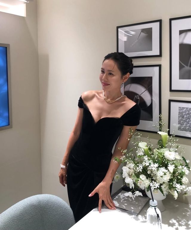 사진=손예진 SNS