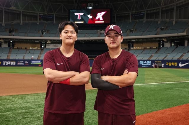 2004년 동갑내기 키움 김건희(왼쪽)와 김동헌이 아시안게임을 성장의 계기로 삼으려고 한다. 사진제공｜키움 히어로즈
