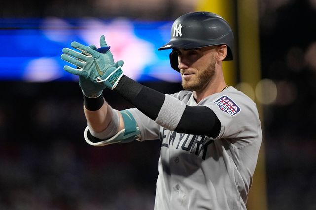 양키스 코디 벨린저가 15일(한국시간) MLB 올스타전서 1회초 만루에서 2타점 중전 결승타를 친 뒤 세리머니하고 있다. 필라델피아｜AP뉴시스