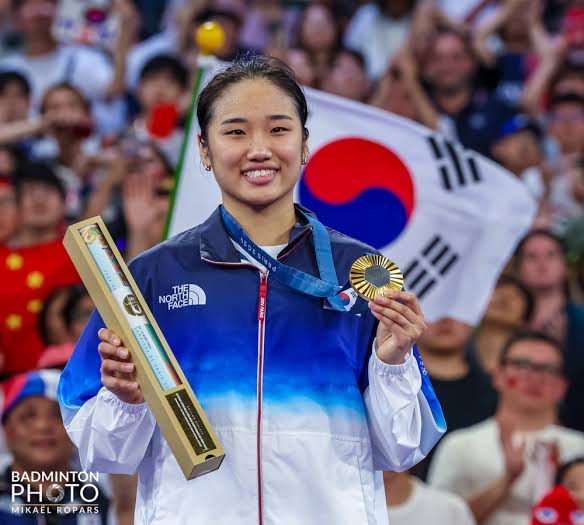 배드민턴국가대표팀이 2일 2026아이치나고야아시안게임에 출전할 선수 20명을 발표했다. ‘셔틀콕 여제’ 안세영을 앞세운 대표팀은 역대 최고 성적을 거둔 2002년 부산 대회(금4·은2·동메달 3개) 이상의 성적을 겨냥한다. 사진출처│아시아배드민턴연맹