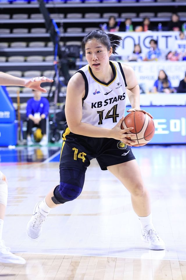 2024년 퓨처스리그 MVP 송윤하(KB스타즈)는 올해 대회서도 기량을 뽐낼 예정이다. 사진제공｜WKBL