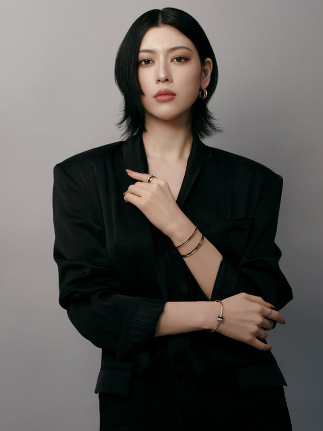 오는 9월 개봉 예정인 ‘타짜: 벨제붑의 노래’에 출연하는 미요시 아아캬. 사진캡처 | SNS