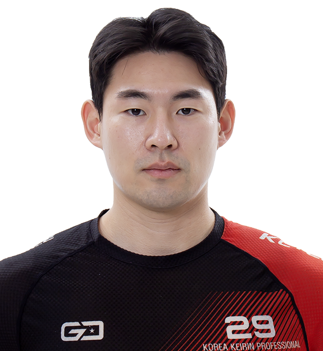동서울팀의 새 희망으로 주목받고 있는 김태완.
