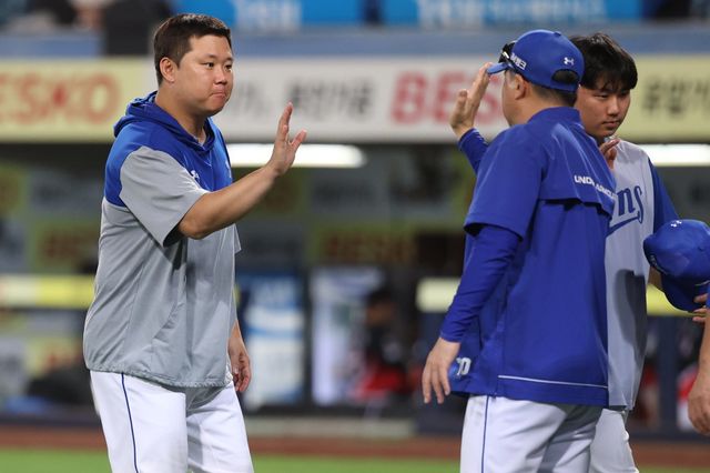 삼성 이승현(왼쪽)은 바뀐 투구폼과 슬라이더를 강화하며 불펜에 활력을 불어넣고 있다. 사진제공｜삼성 라이온즈