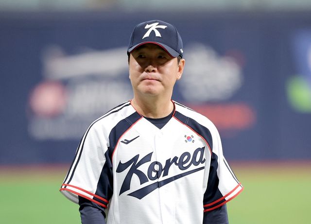 류지현 한국 야구대표팀 감독이 15일 고척스카이돔서 2026아이치·나고야아시안게임 대비 훈련을 진행하고 있다. 고척｜뉴시스