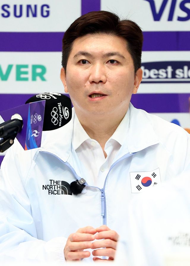 유승민 대한체육회장이 24일 2026아이치·나고야아시안게임 메인 미디어 센터서 기자 간담회를 열고 대회 조직위원회의 미숙한 운영을 비판했다. 뉴시스