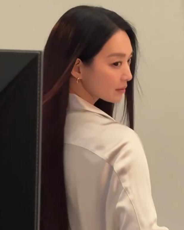 사진=신민아 sns