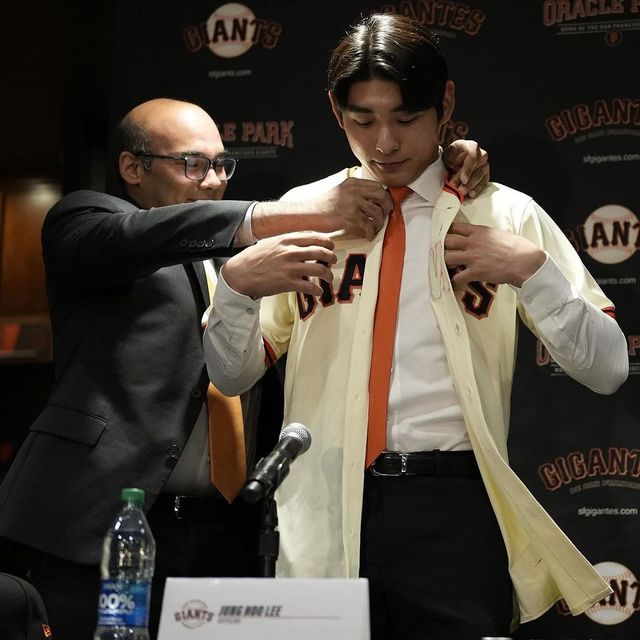 지난해 12월 샌프란시스코 자이언츠 입단식에 참석한 이정후. 샌프란시스코 자이언츠