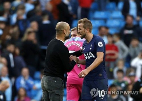 영국 매체 더 타임즈가 15일(한국시간) 잉글랜드축구협회(FA)가 과르디올라 감독과 비공식적으로 연락해 다음 대표팀 감독직에 관해 대화를 나눴다고 전했다.&nbsp;연합뉴스