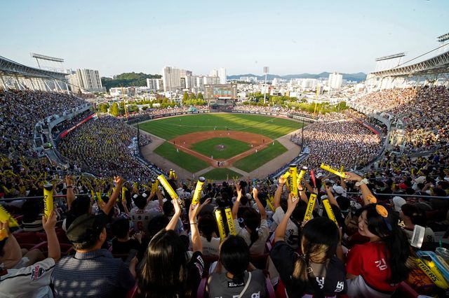 2024 한국시리즈 1~2, 5~7차전이 진행되는 KIA 타이거즈의 홈 구장 광주 기아챔피언스필드. 사진 KIA 타이거즈
