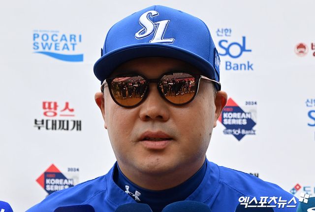 22일 오후 광주기아챔피언스필드에서 열릴 예정인 '2024 신한 SOL Bank KBO 한국시리즈' 삼성 라이온즈와 KIA 타이거즈의 1차전 서스펜디드 경기와 한국시리즈 2차전 경기는 모두 23일로 순연됐다. 삼성 박진만 감독이 인터뷰를 갖고 있다. 광주, 김한준 자