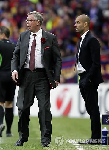 맨체스터 시티가 24일(한국시간) 영국 맨체스터에 있는 에티하드 스타디움에서 열린 스파르타 프라하(체코)와의 2024-2025시즌 대회 리그 페이즈 3차전에서 엘링 홀란의 멀티 골을 앞세워 5-0 대승을 거뒀다.&nbsp;맨시티는 더불어 이날 승리로 이전 두 시즌을 포함해 대회 26경기 무패 행진을 달려 이 부문 신기록을 세웠다. 2022년 9월부터 이날 경기까지 맨시티는 단 8무만 내주고 18경기를 모두 승리했다.&nbsp; 이는 지난 1950년대 창설한 유러피언컵까지 통틀어 챔피언스리그 역사상 최장 경기 무패 기록이다. 종전 기록은 알렉스 퍼거슨 감독이 이끌었던 맨체스터 유나이티드의 25경기 무패 행진이다.&nbsp;연합뉴스